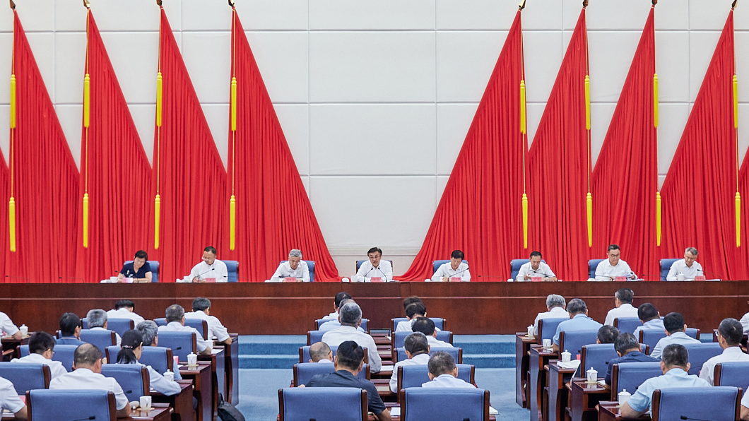 台风“摩羯”灾后复工复产部署会强调：分秒必争加压奋进，全力以赴推进复工复产，确保完成全年经济社会发展目标任务